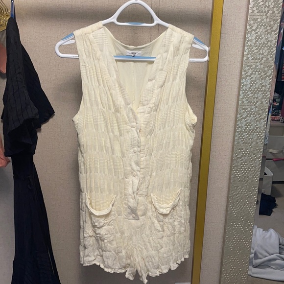 Romper - Picture 1 of 4